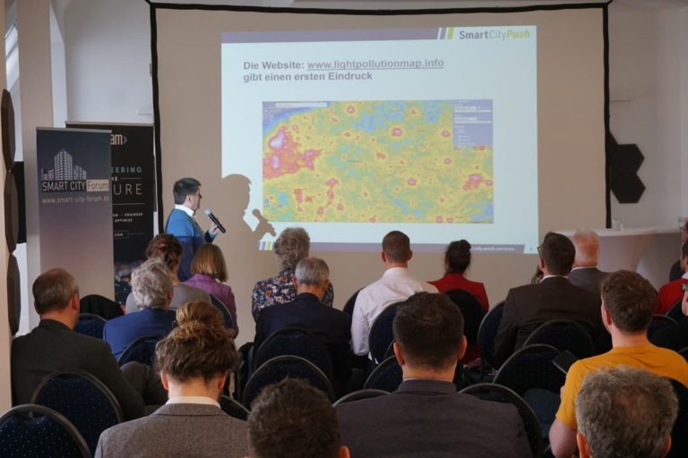 Wie Smart Cities mit Dark Sky Initiativen den Kampf gegen Lichtverschmutzung aufnehmen